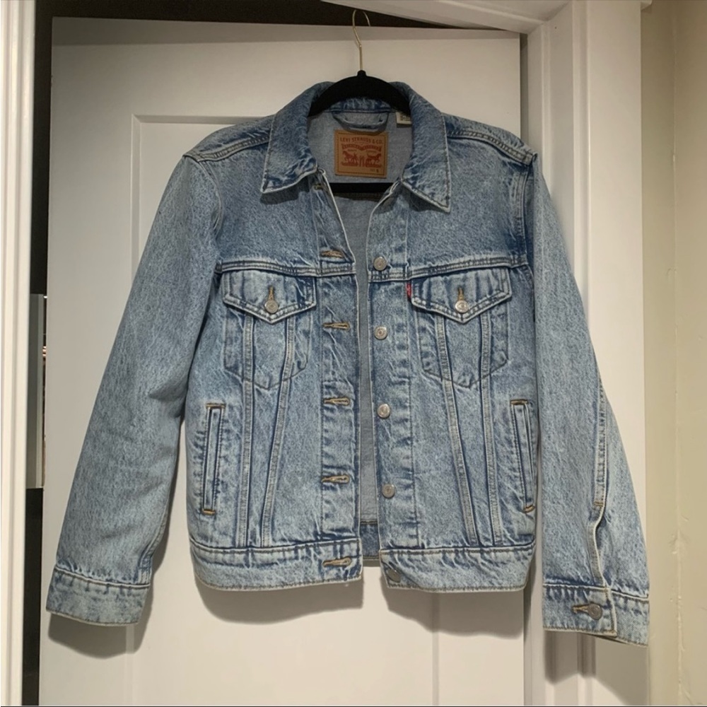 denim jacket levi’s